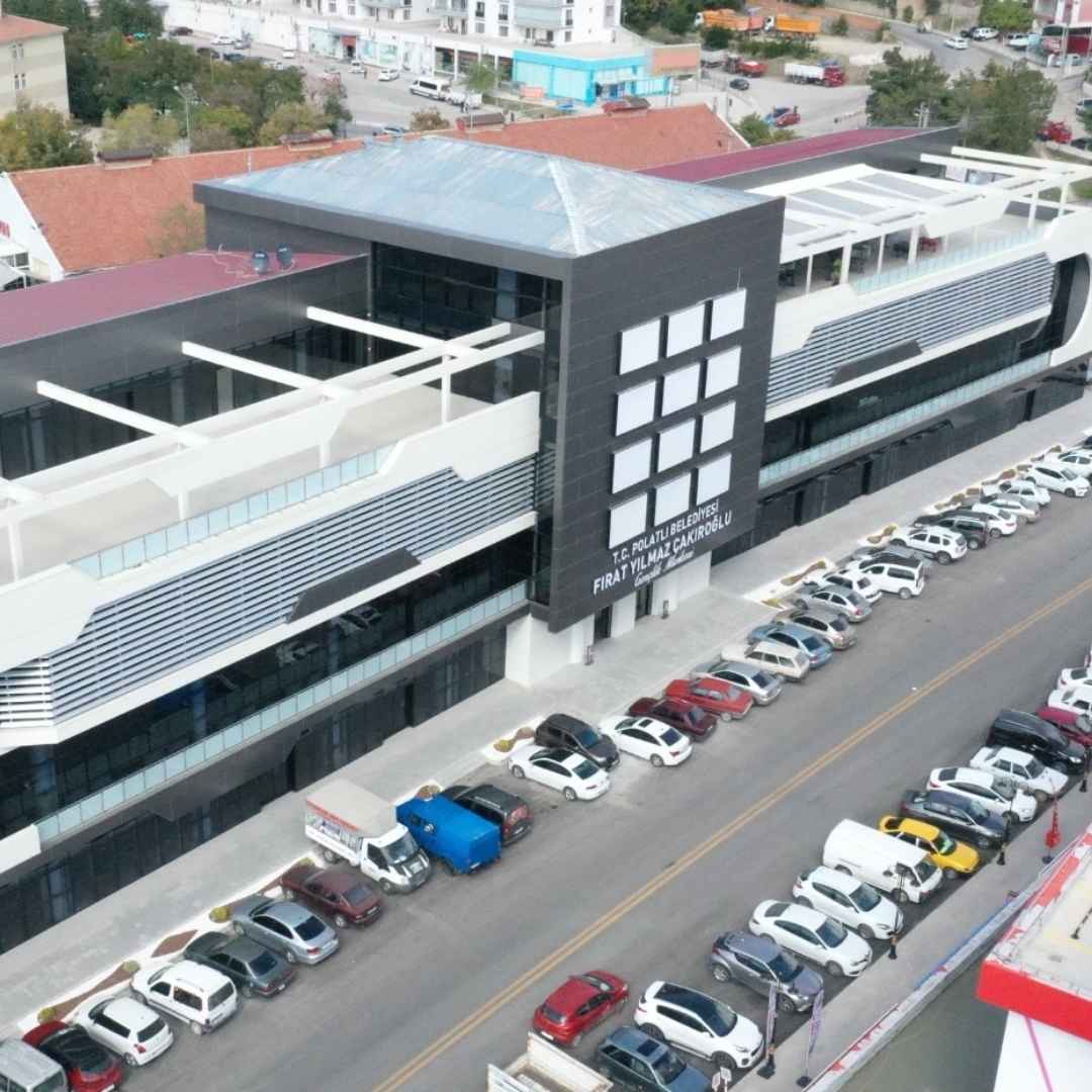 Fırat Yılmaz Çakıroğlu Gençlik Merkezi
